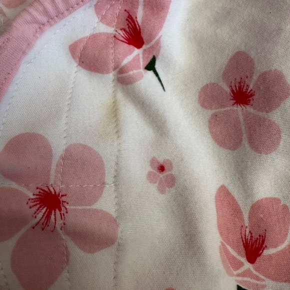 Mama Cheetah Baby Swaddle Blankets with Pink Trim - Picture 10 of 11